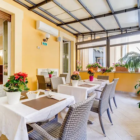 Cellini Hotell 3*