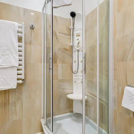 Cellini Hotell