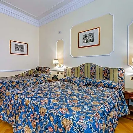 Cellini Hotel