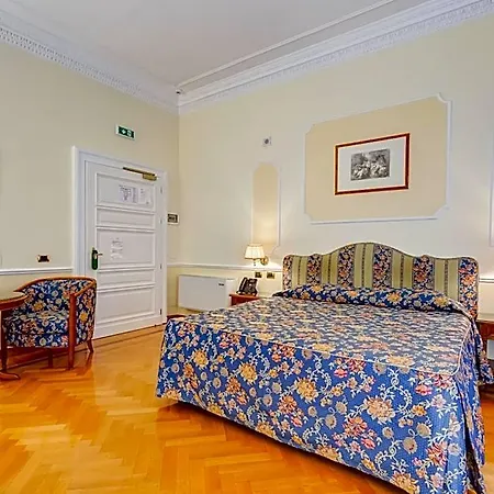 Cellini Hotel 3*